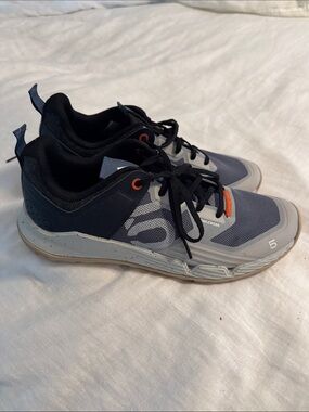 adidas five-ten Men's trail running/mountain biking sneakers